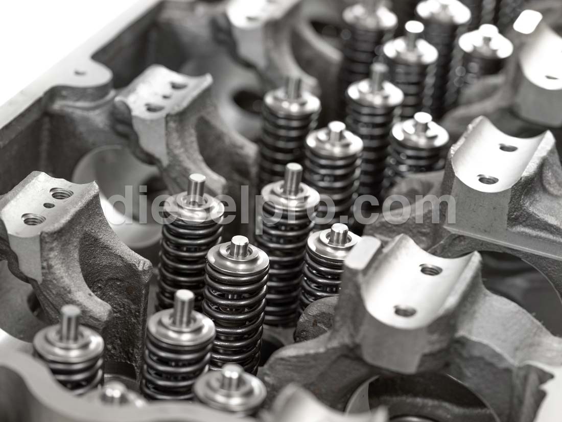 1PCS Fuel Injectors 23250-70080 fit for Toyota Cressida